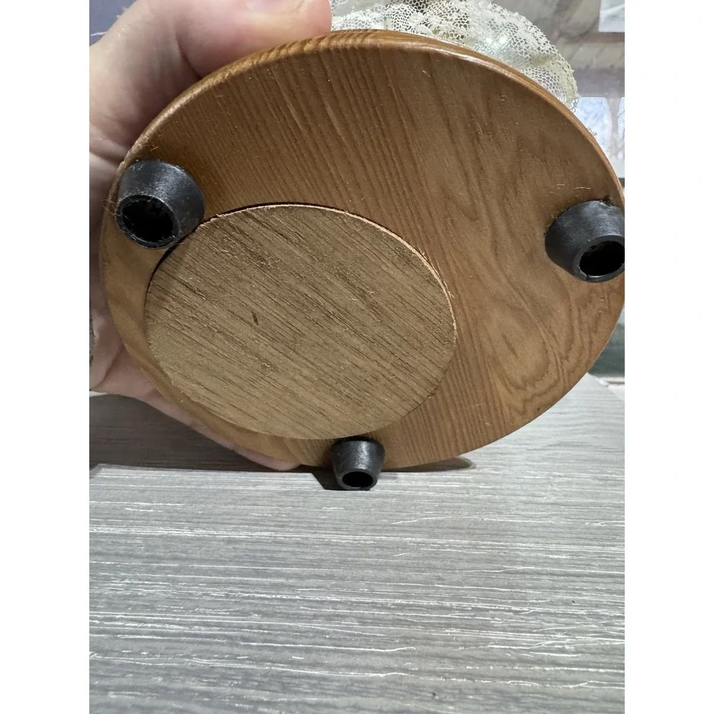 Vintage Victorian Musical‎ Lady Spins On Wooden Base The Main Aisle Gift